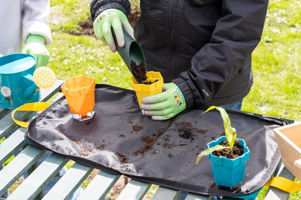 Burgon & Ball Garden Storage & Organisation - Children's Potting Mat & Tool Bag - RHS Growing Gardeners