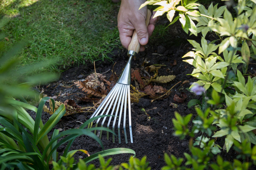 Burgon & Ball Garden Tools & Equipment - Shrub Rake - RHS Endorsed