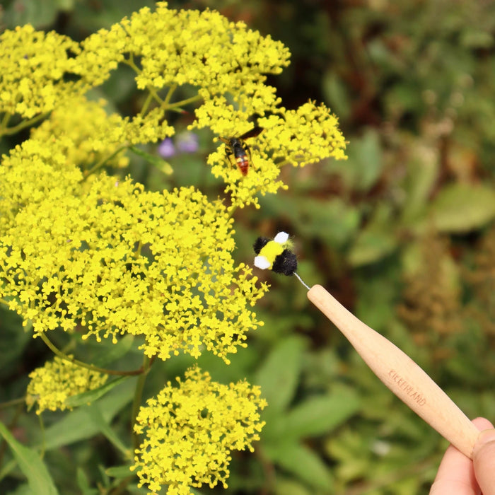 Kikkerland Garden Tools & Equipment - Pollination Wand